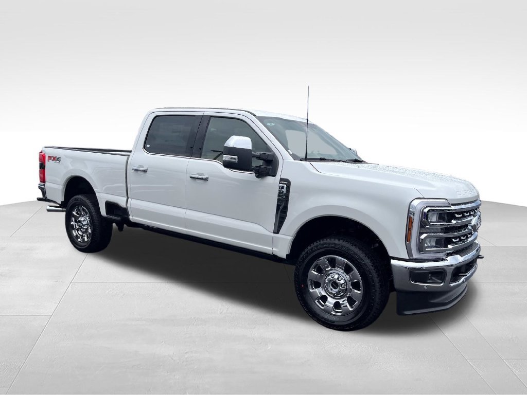 New 2027 Star White Metallic Tri-Coat Ford F-250® Lariat® image 7