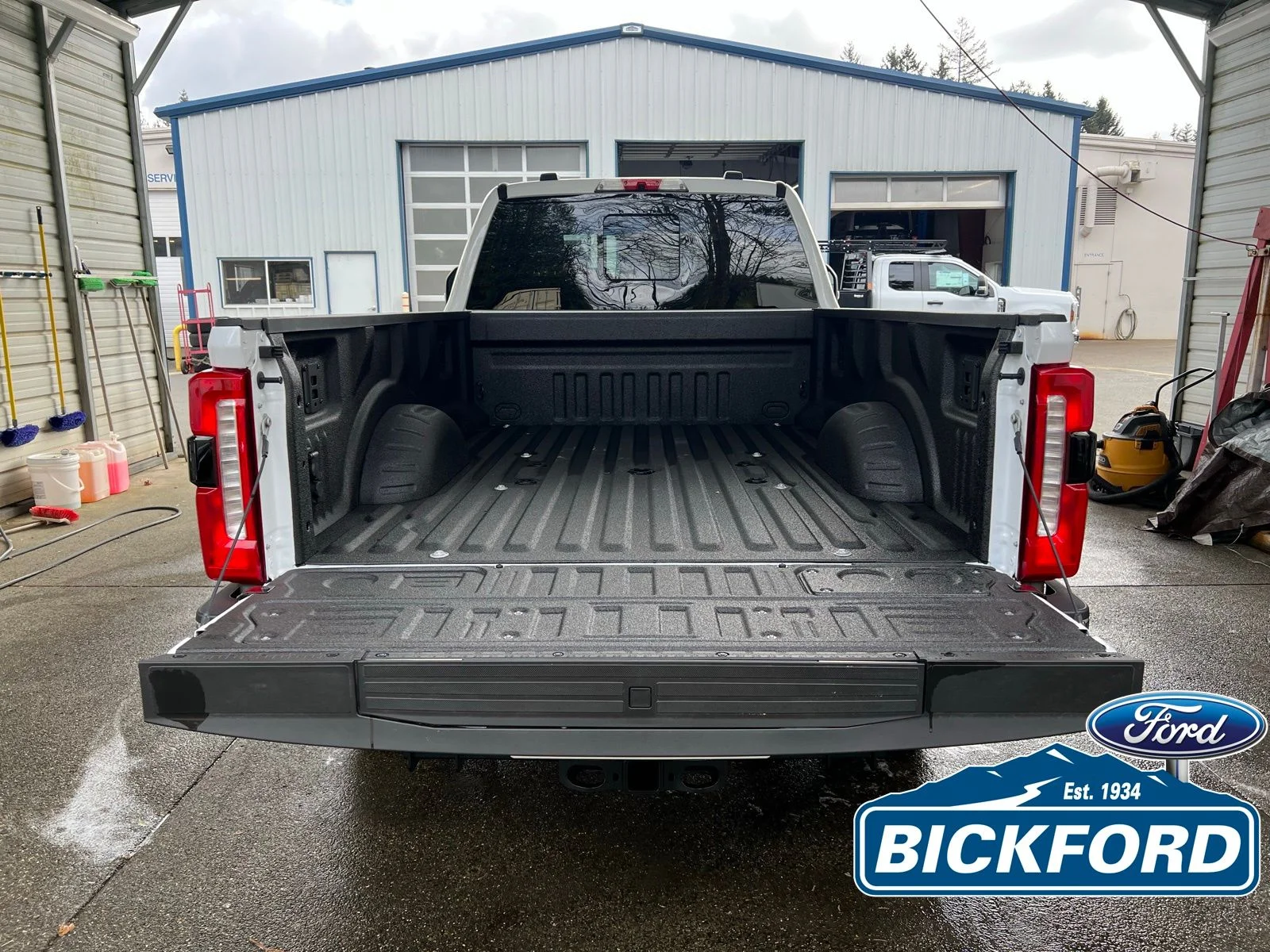 New 2026 White Ford XLT image 7