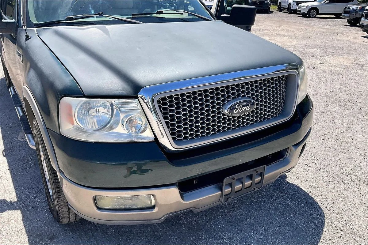 Used 2004 Green Ford LARIAT image 32