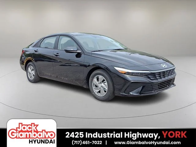 New 2026 Black Hyundai SE image 1