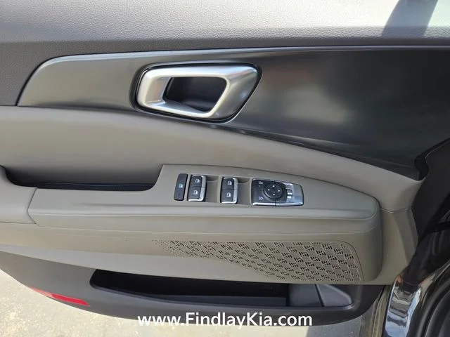 2026 Kia Carnival LX - Photo 16