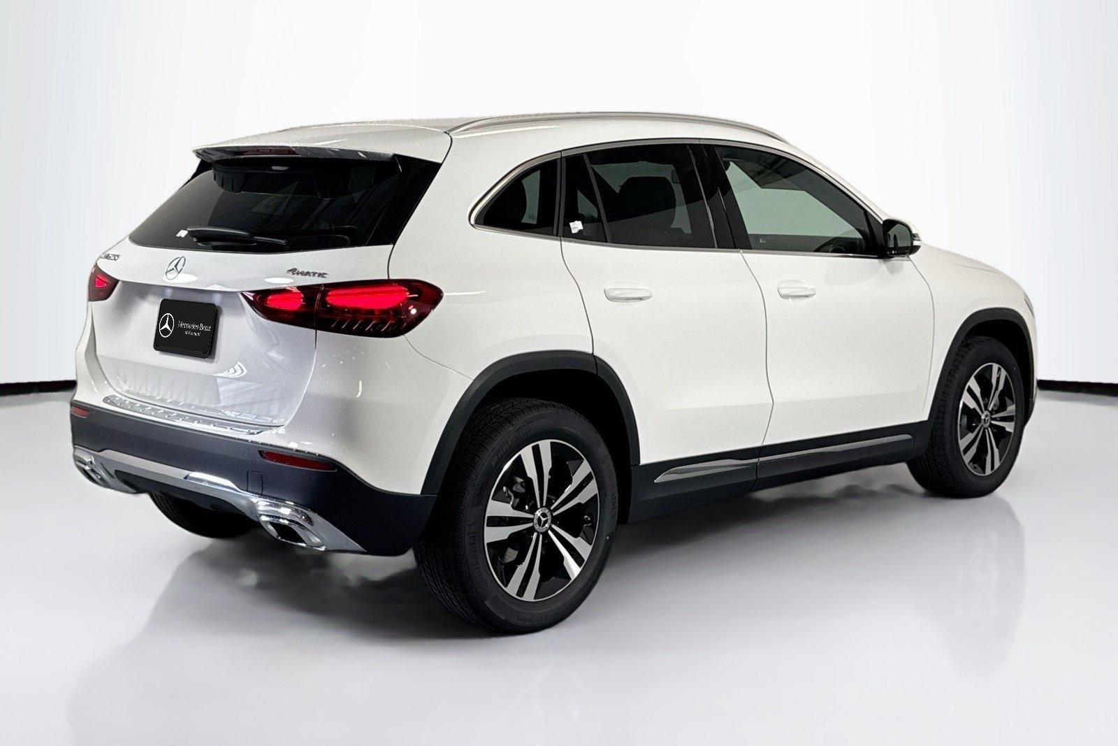 New 2026 Night Black Mercedes-Benz GLA 250 image 5