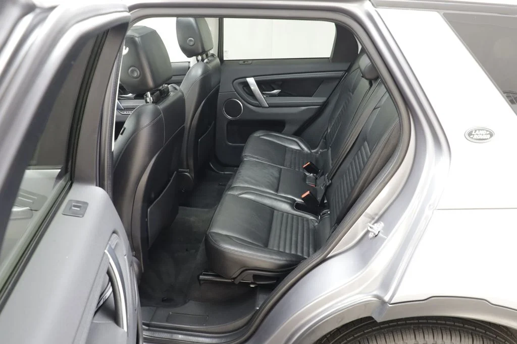 Used 2020 Gray Land Rover SE image 15