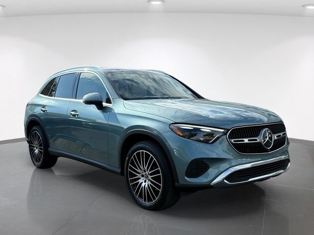New 2026 Verde Silver Metallic Mercedes-Benz GLC 300 image 9