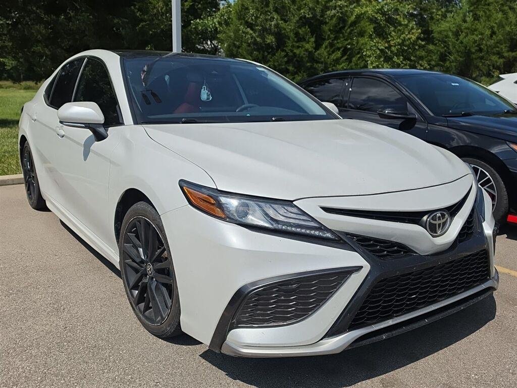Used 2021 Wind Chill Pearl Toyota XSE image 2