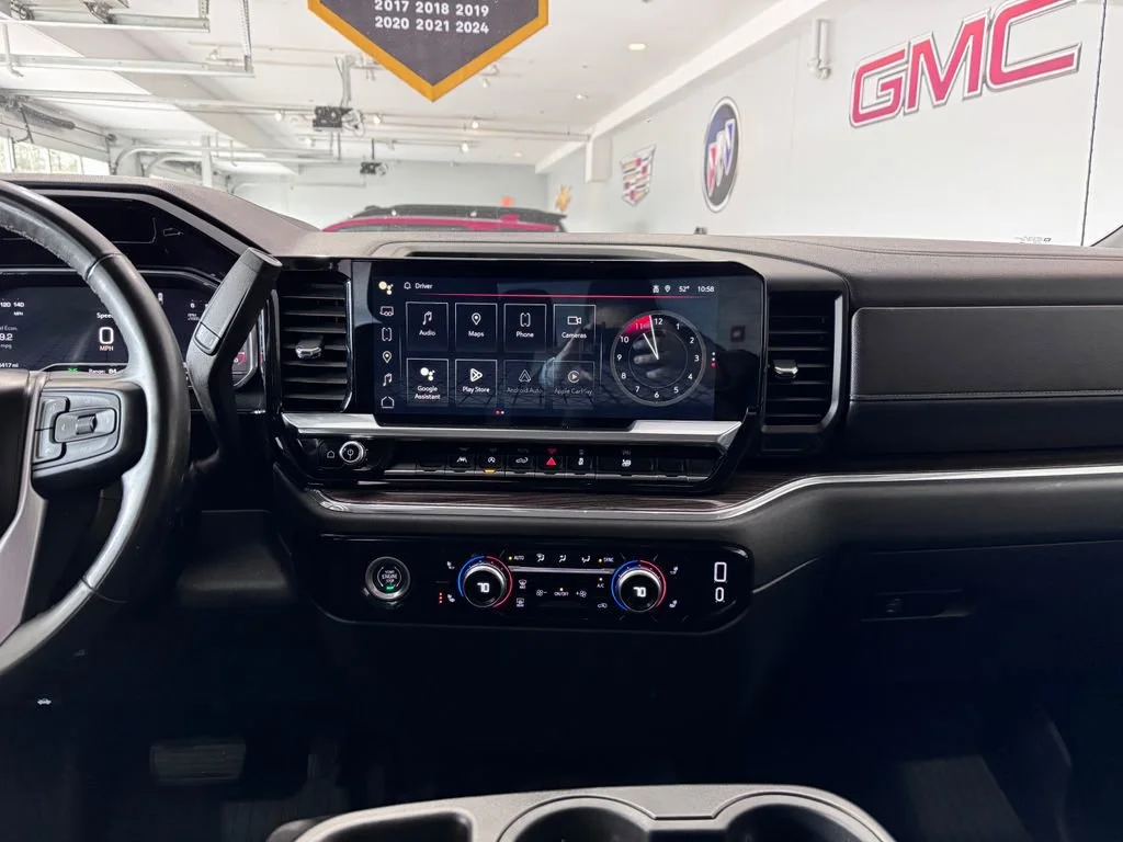 Certified Used 2024 Onyx Black GMC Elevation image 18