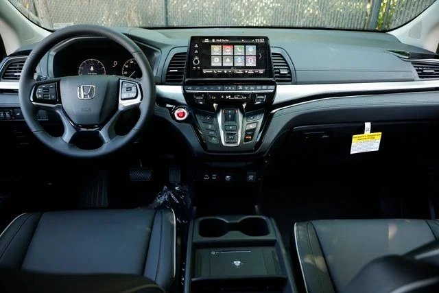2026 Honda Odyssey Touring - Photo 33