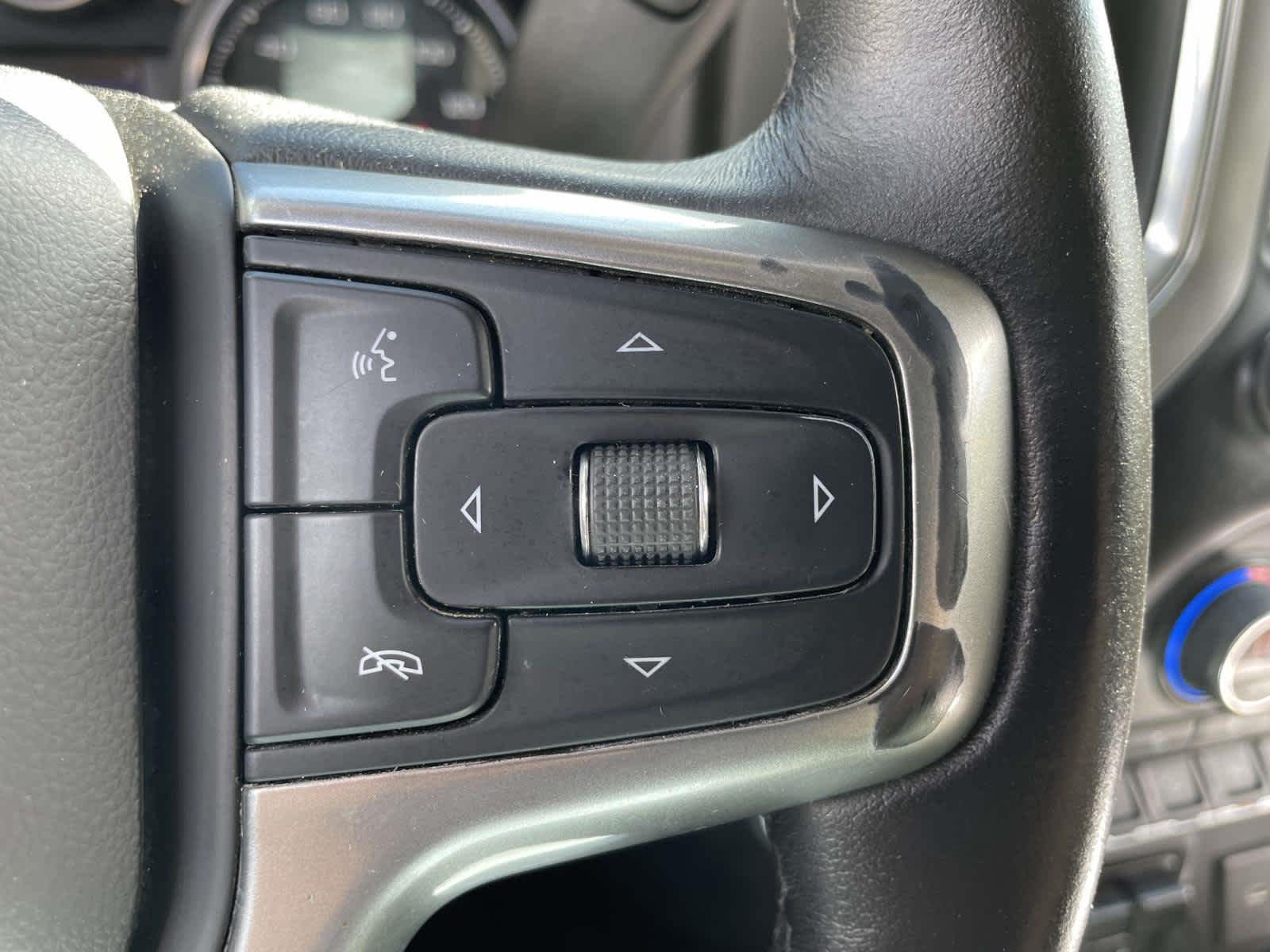 Used 2021 BLACK Chevrolet RST image 34