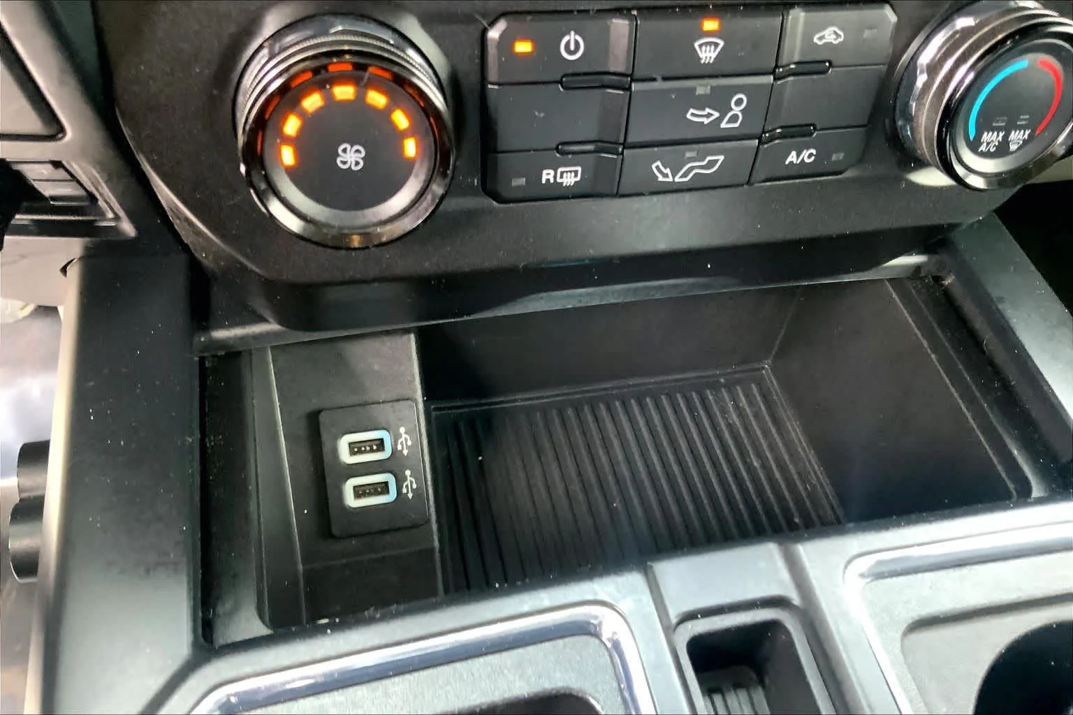 Used 2018 Oxford White Ford XL image 35