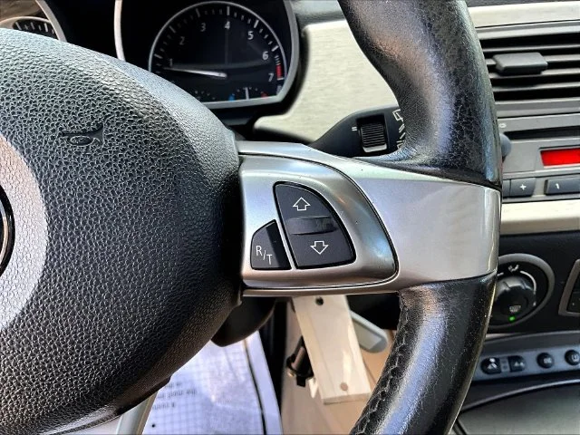 Used 2004 Blue BMW 2.5i image 14
