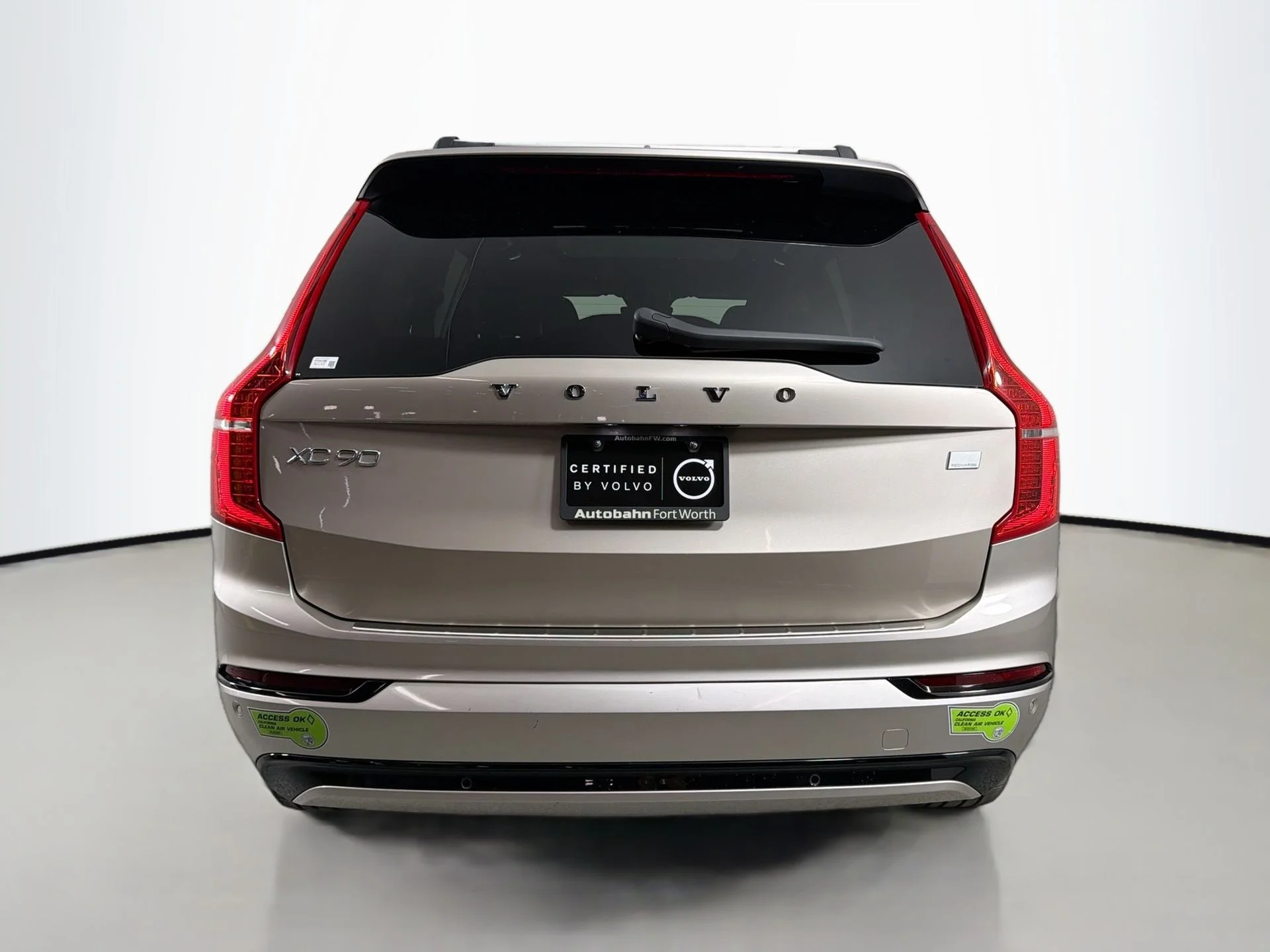 Certified Used 2023 Bright Dusk Volvo Plus image 7