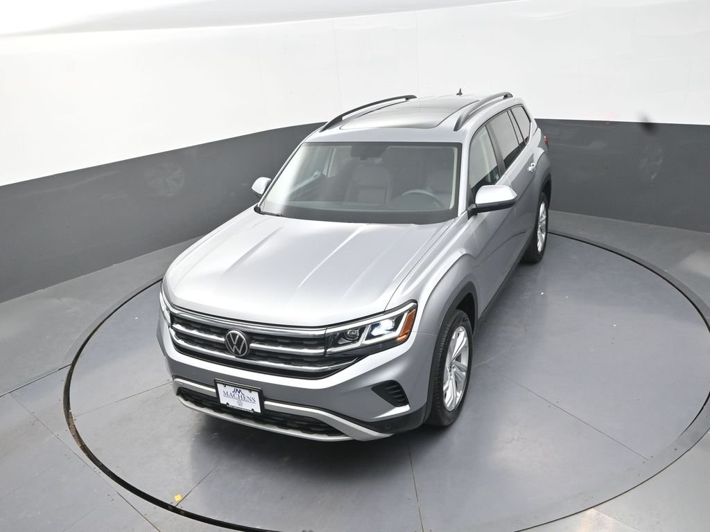 Used 2023 Silver Volkswagen 2.0T SE w/Technology image 16