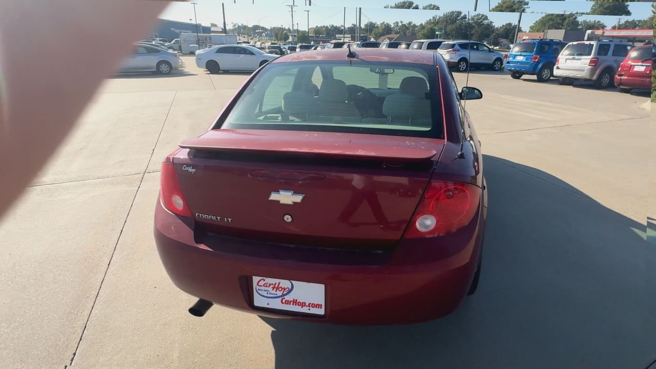 2008 Chevrolet Cobalt photo 2