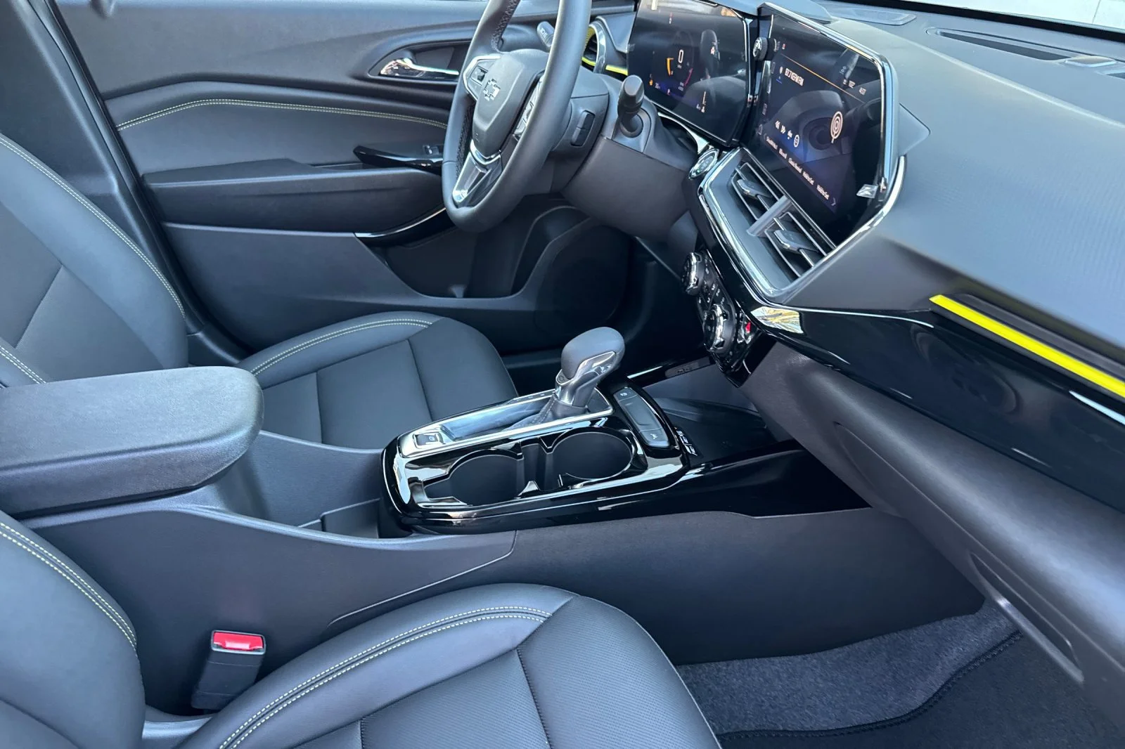 2026 Chevrolet Trax Activ - Photo 15