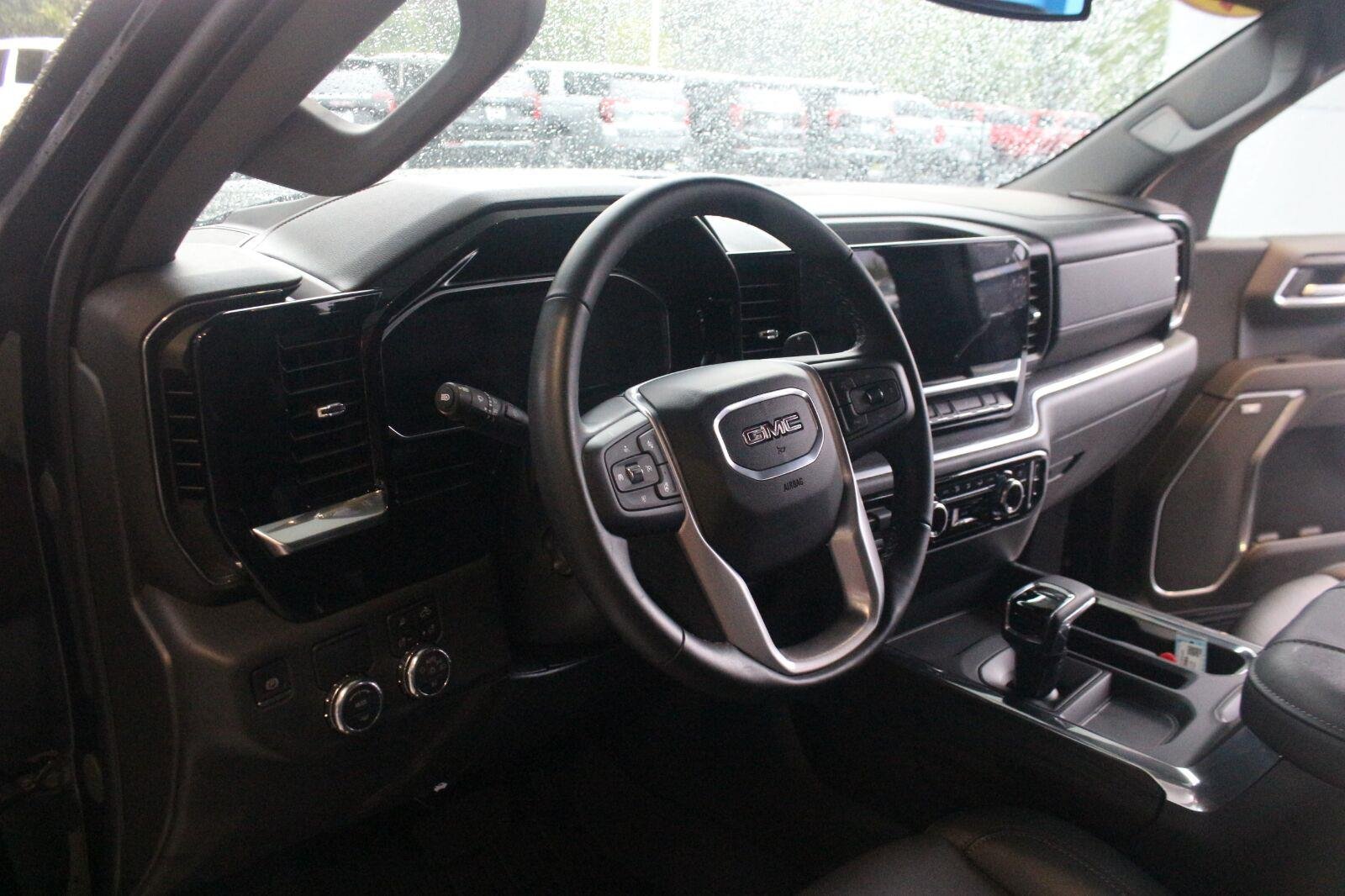 Used 2026 Onyx Black GMC SLT image 14