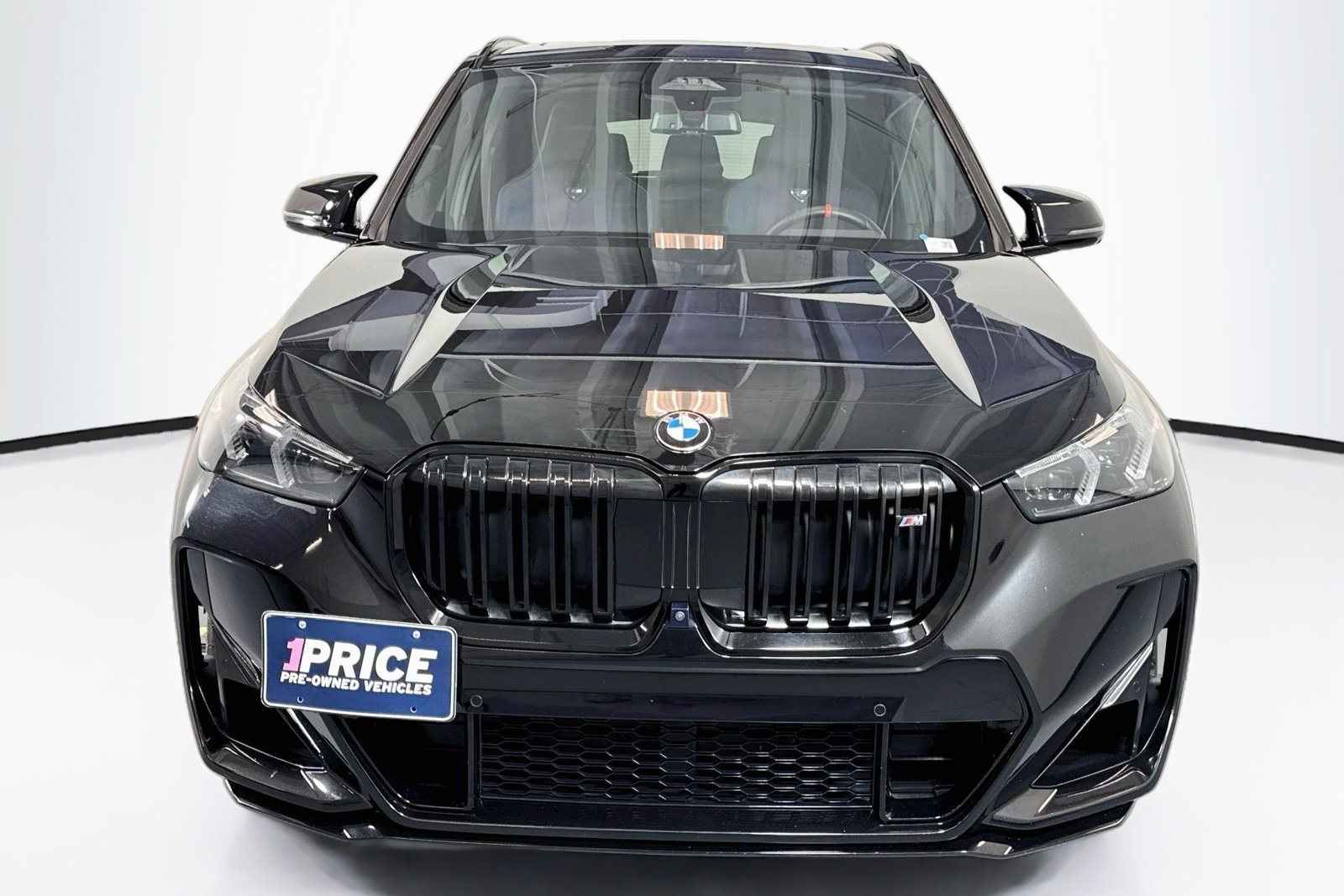 Used 2024 Black Sapphire Metallic BMW M35i image 2
