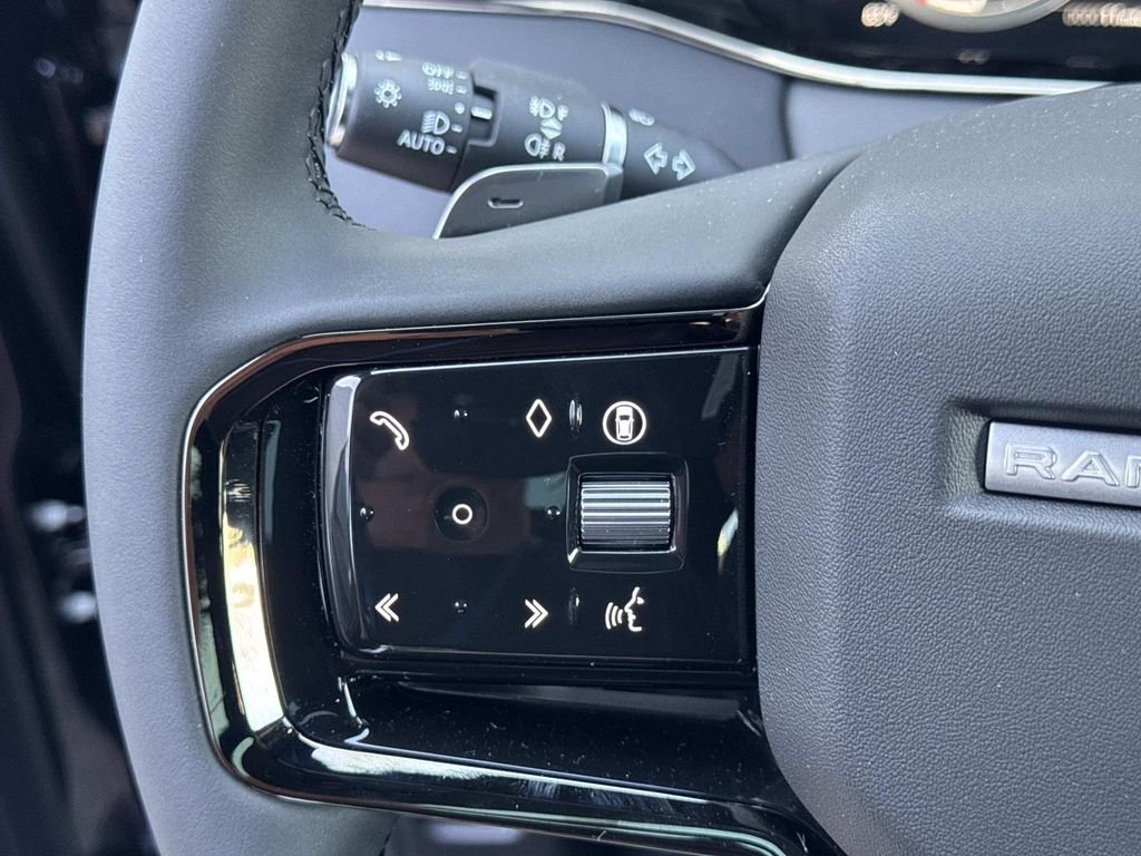 New 2026 Santorini Black Land Rover S image 30
