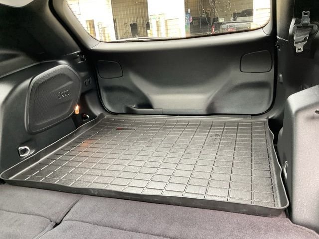 Used 2020 Gray Jeep Limited image 57