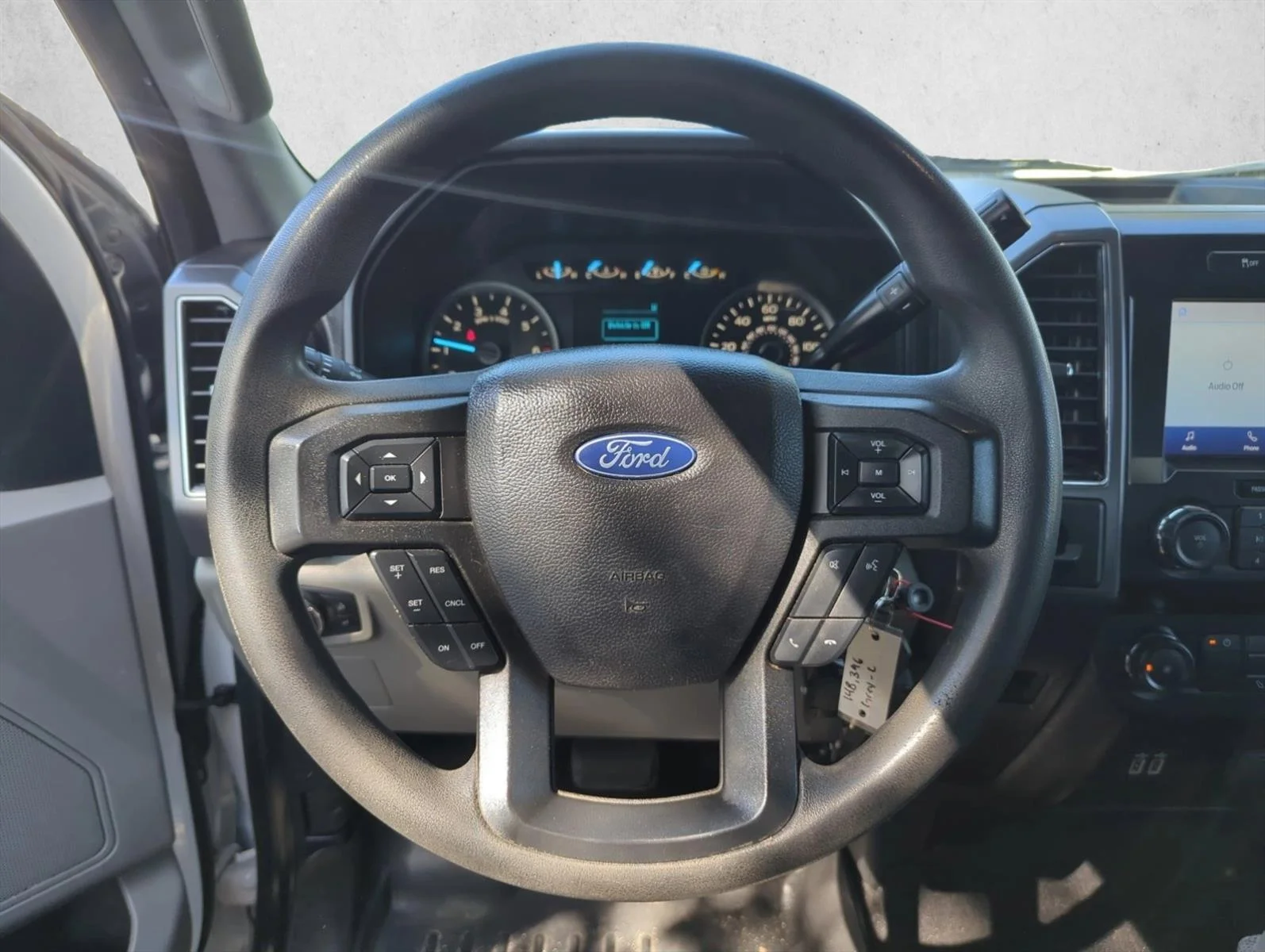 Used 2020 Oxford White Ford XLT image 17