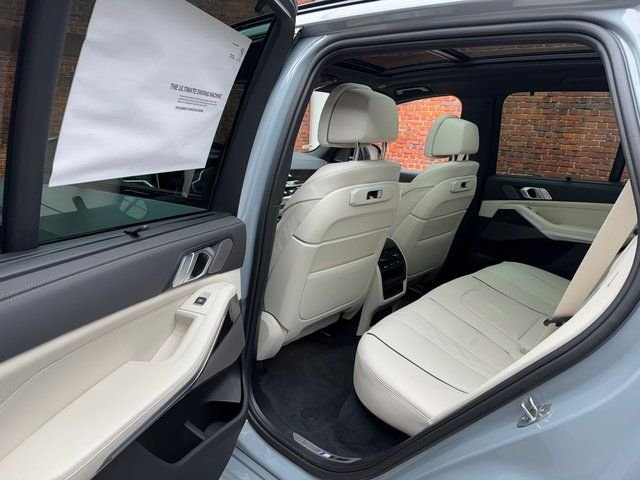 Used 2026 Gray BMW xDrive40i image 24