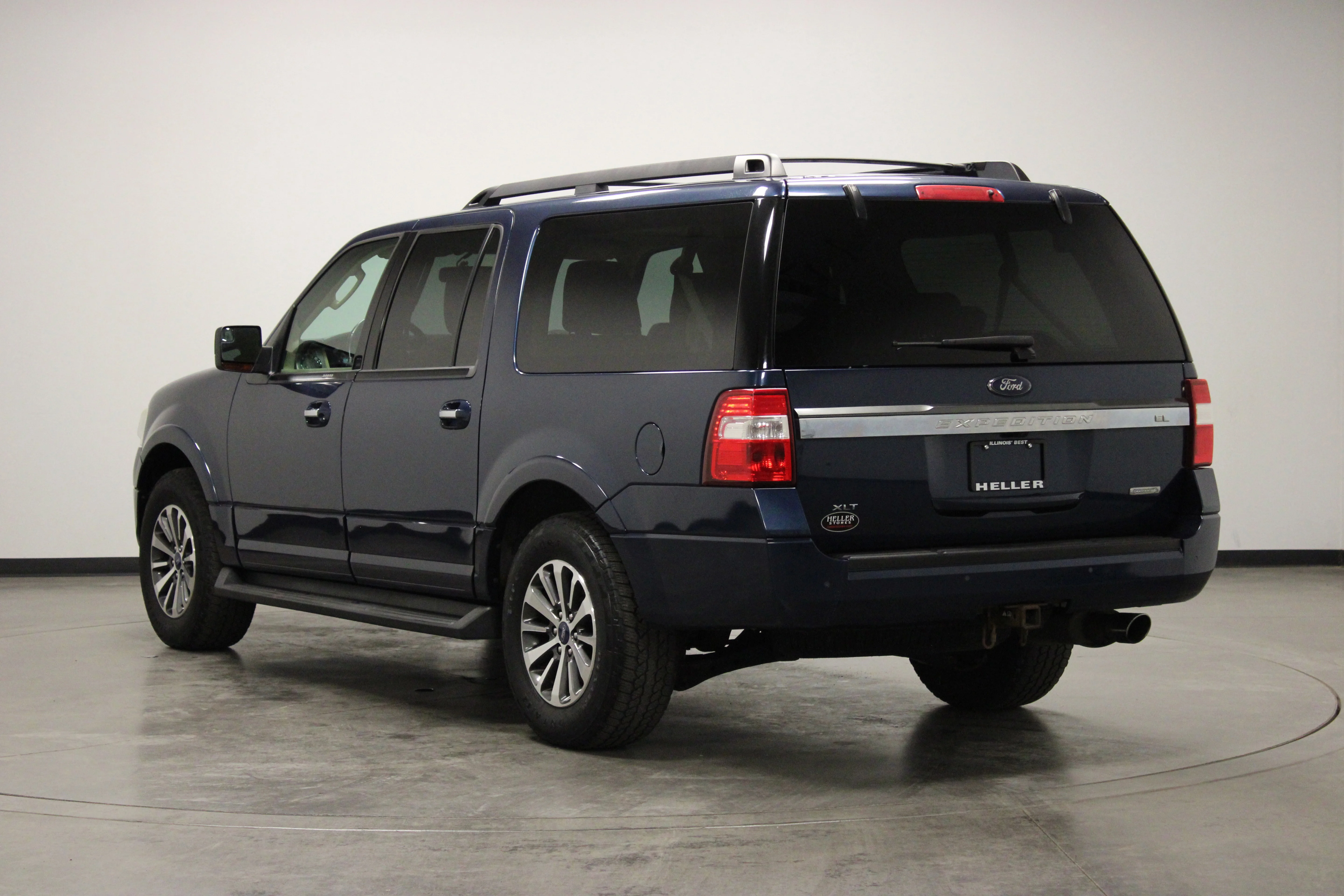 Used 2017 Blue Ford XLT image 6