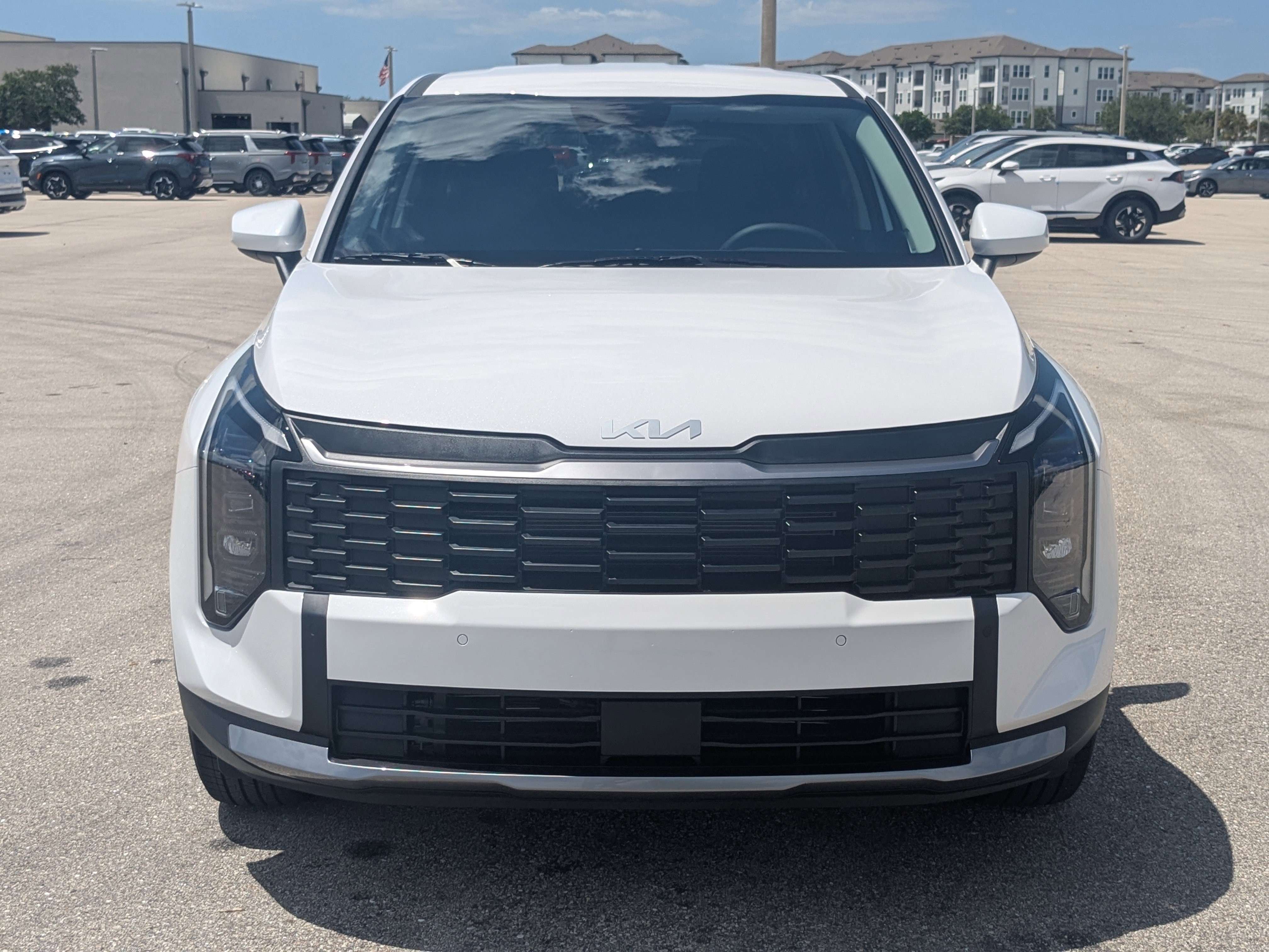 New 2026 Glacial White Pearl Kia LX image 3
