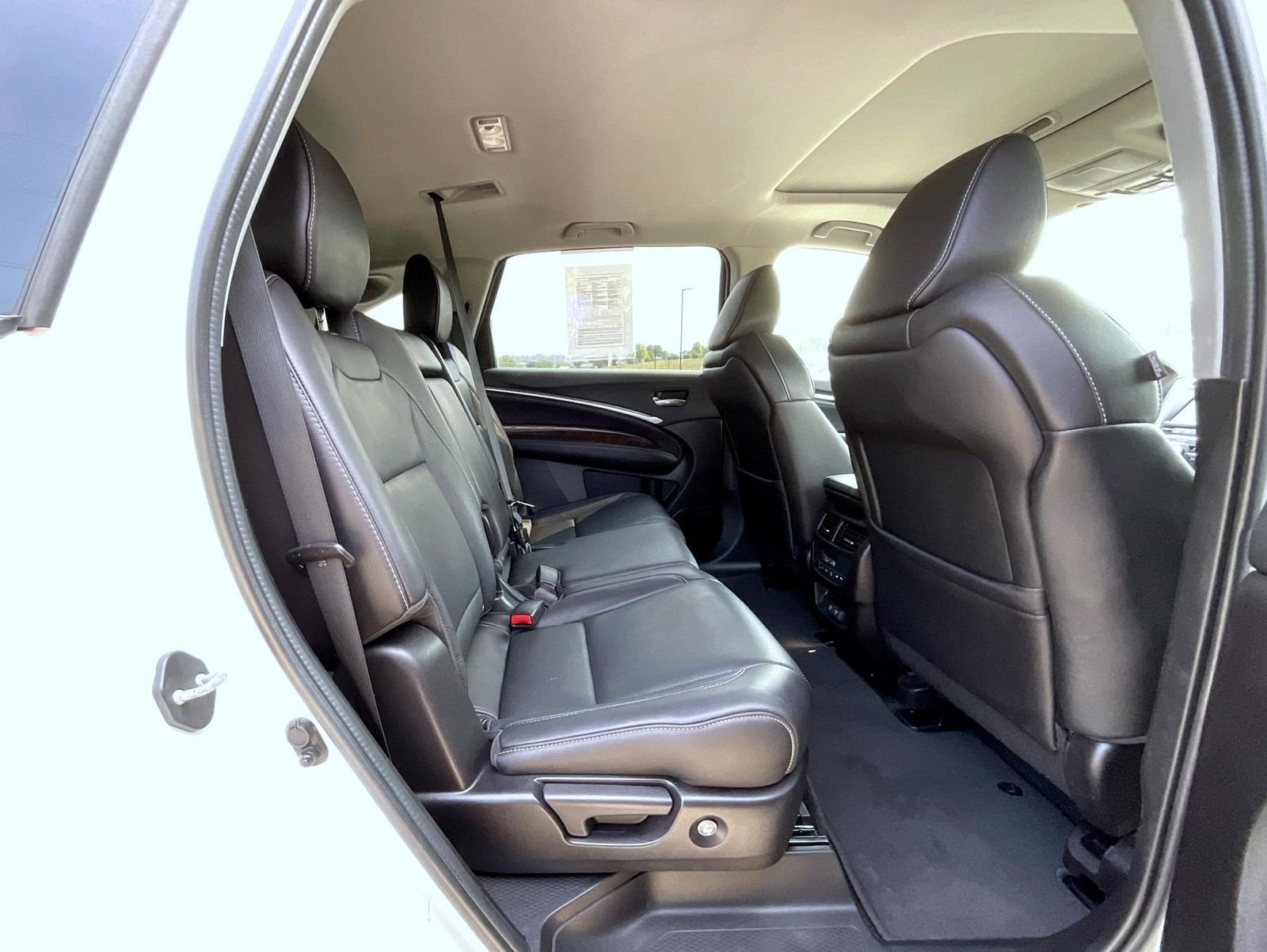 Used 2019 White Acura 3.5L Technology Package image 19