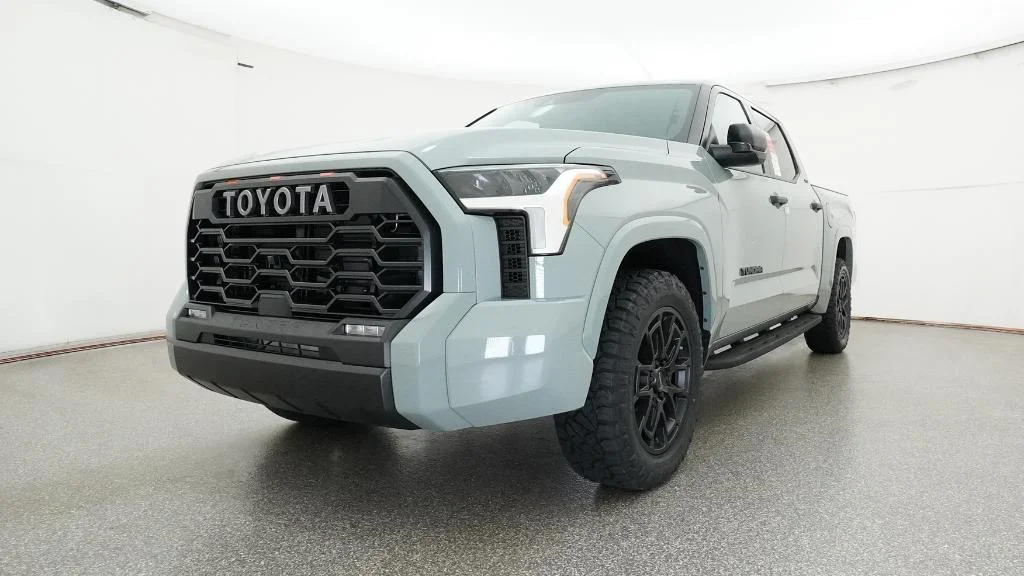 New 2026 Lunar Rock Toyota SR5 image 6
