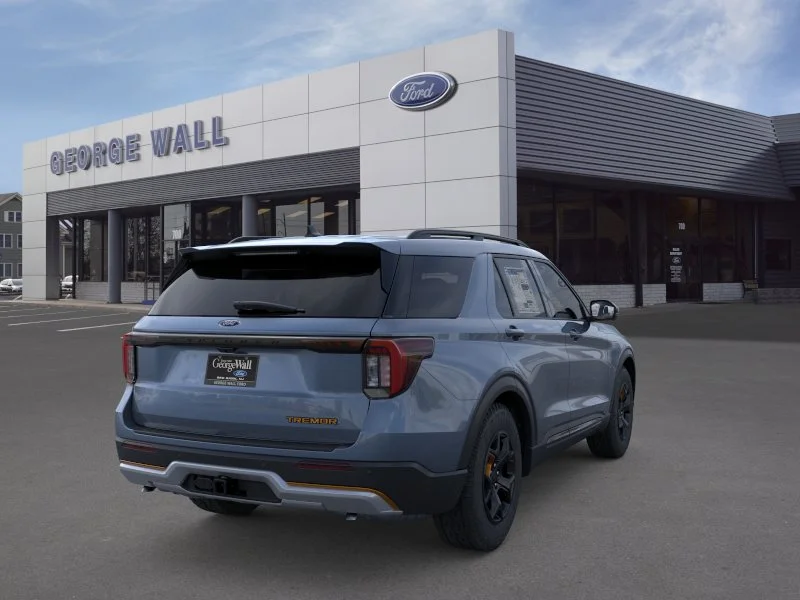 New 2026 Vapor Blue Metallic Ford Tremor® image 31