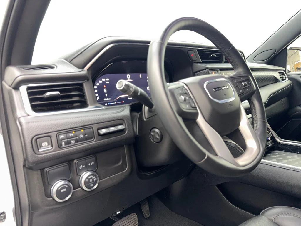 Used 2024 White GMC Denali image 59
