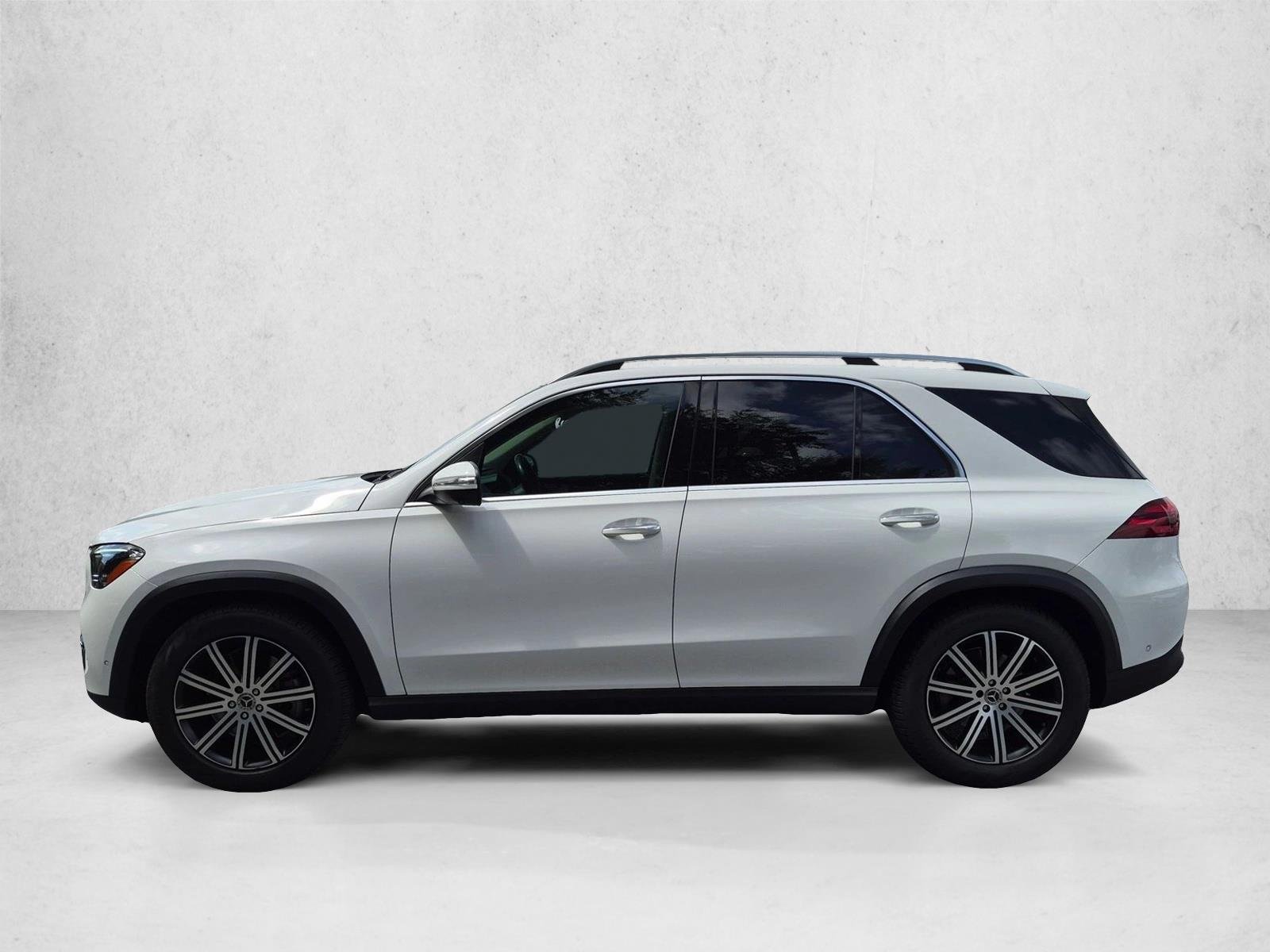 Certified Used 2024 Polar White Mercedes-Benz GLE 450 image 9
