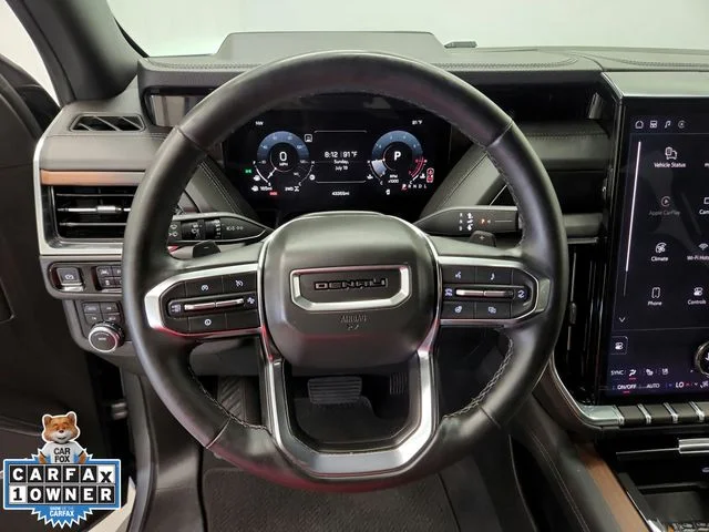 Used 2025 Silver GMC Denali image 21