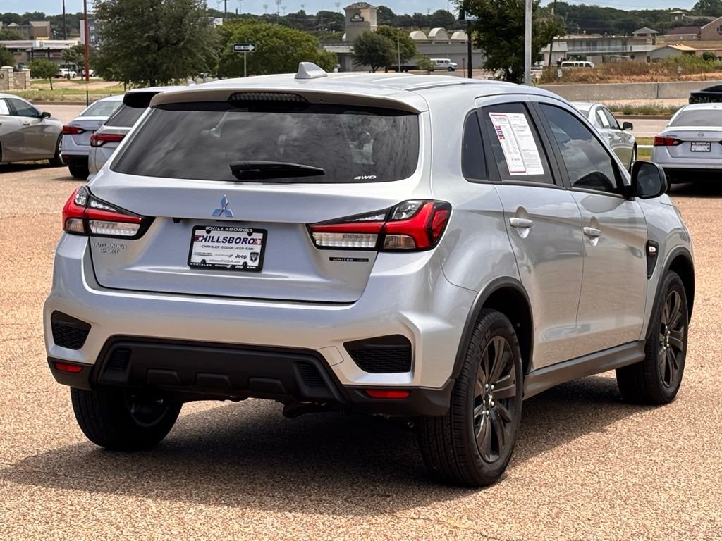 Used 2026 Silver Mitsubishi  image 5