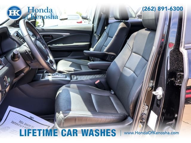 Certified Used 2023 Crystal Black Pearl Honda AWD EX-L image 9