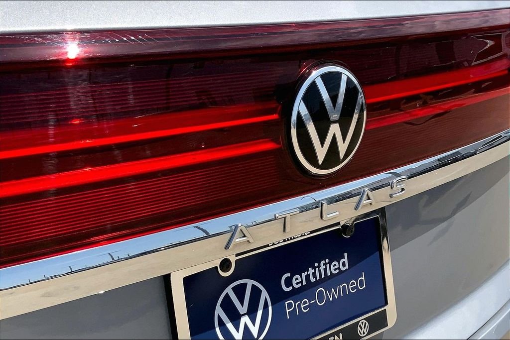 Used 2026 Silver Mist Metallic Volkswagen SE w/Technology image 8