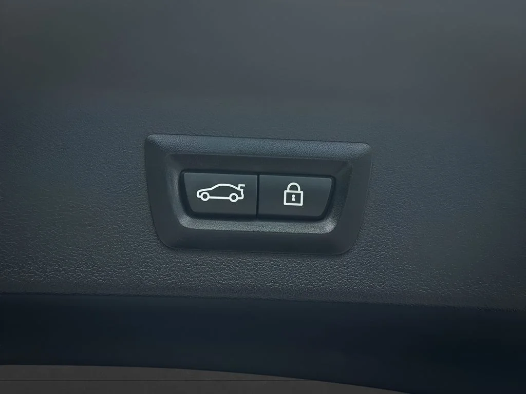 Used 2023 Gray BMW xDrive30i image 48