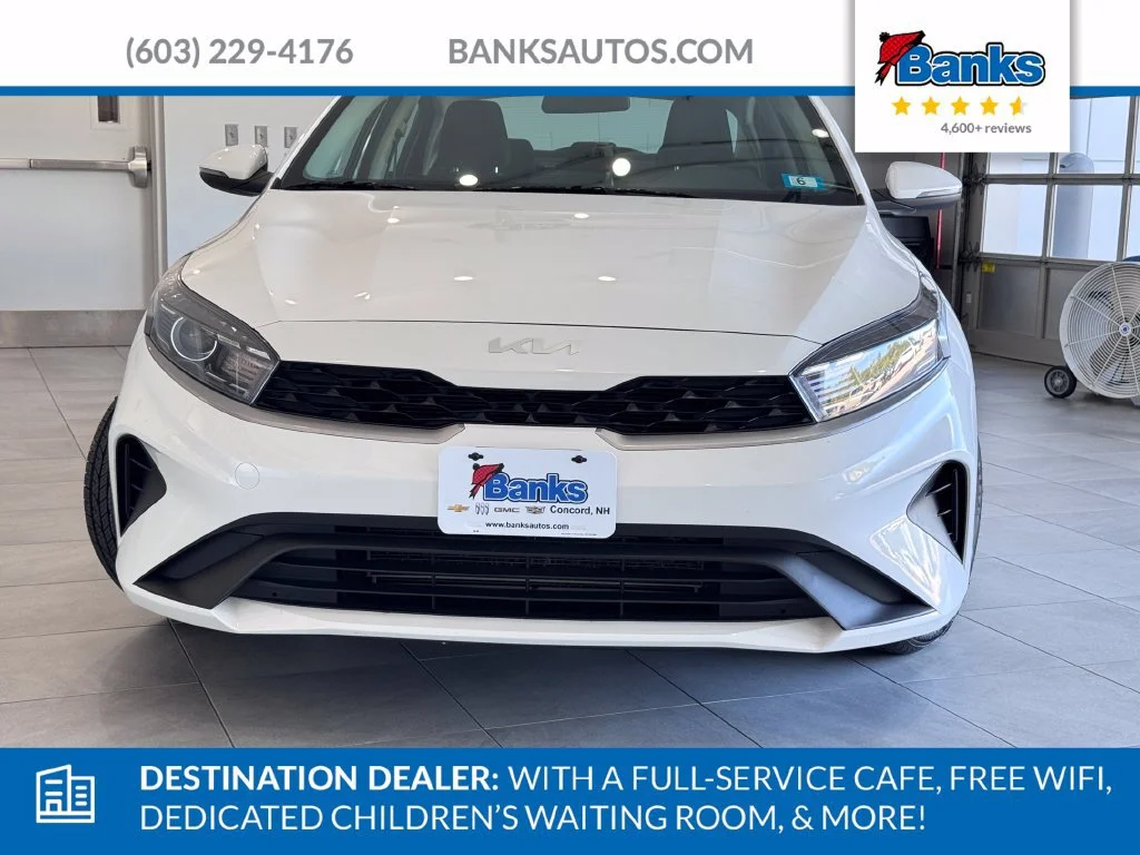 2024 Kia Forte LXS - Photo 3