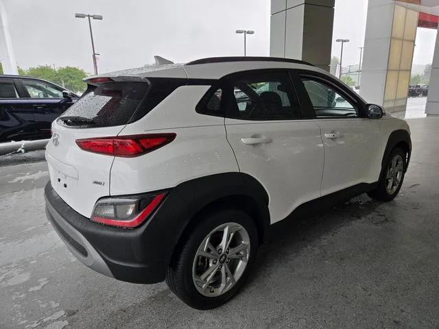 Used 2023 White Hyundai SEL image 8