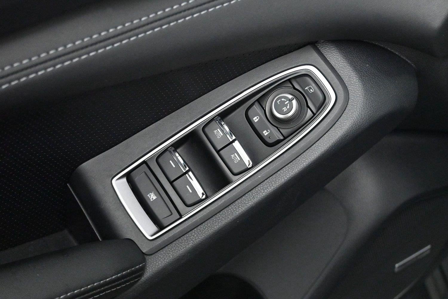 Used 2023 Magnetite Gray Metallic Subaru Limited image 11