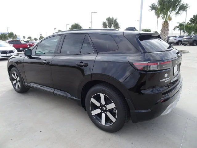 New 2026 Raven Black Honda Touring image 6