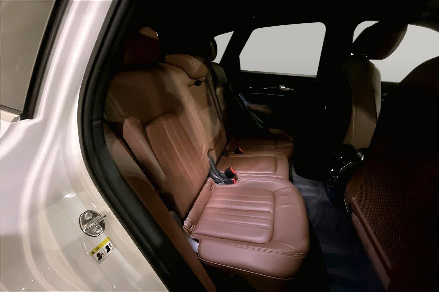 Used 2019 Ibis White Audi Premium Plus image 19