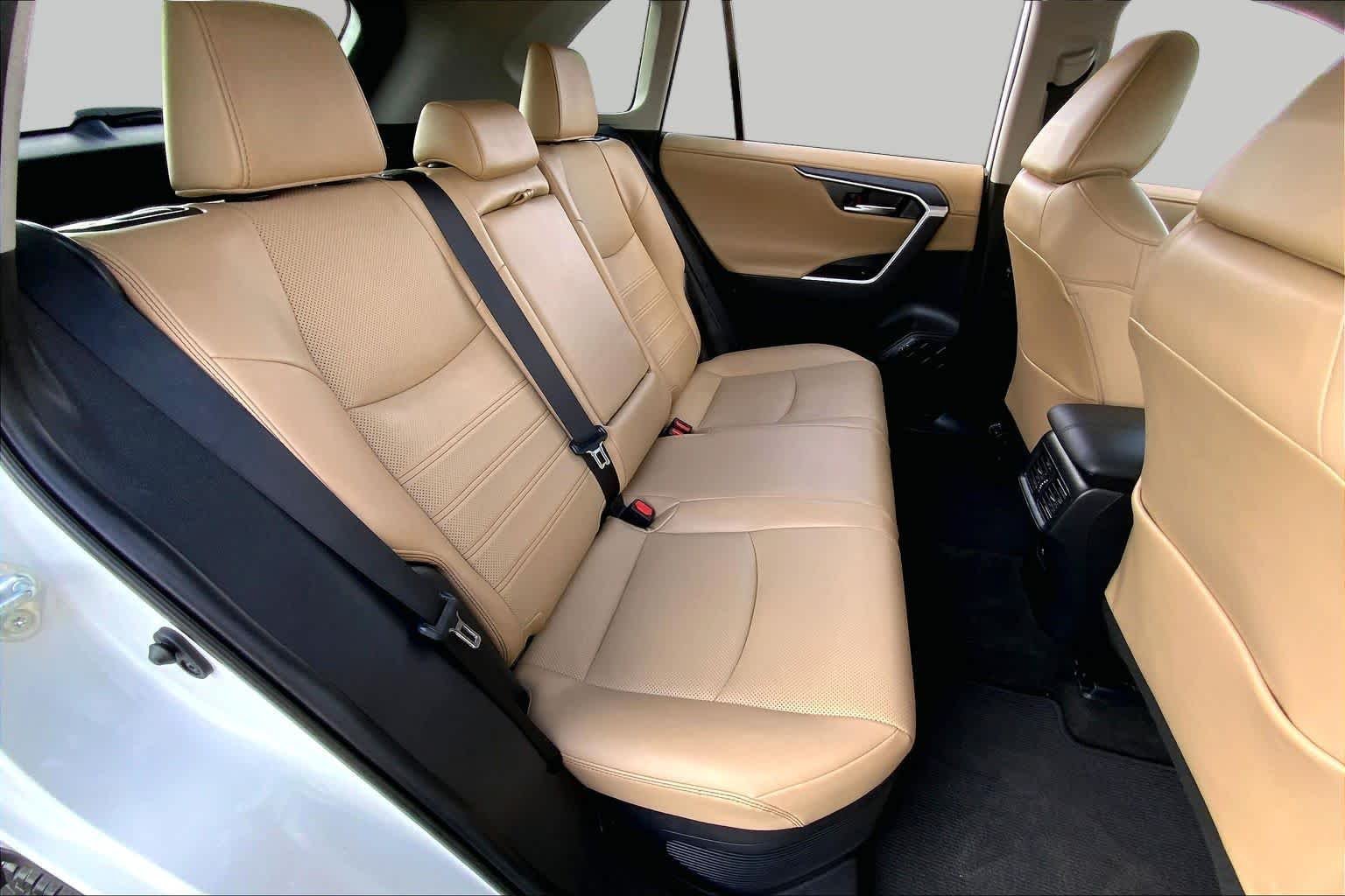 Used 2021 Blizzard Pearl Toyota Hybrid Limited image 19
