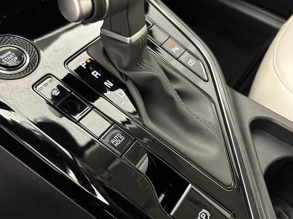 New 2026 Snow White Pearl Kia EX image 37