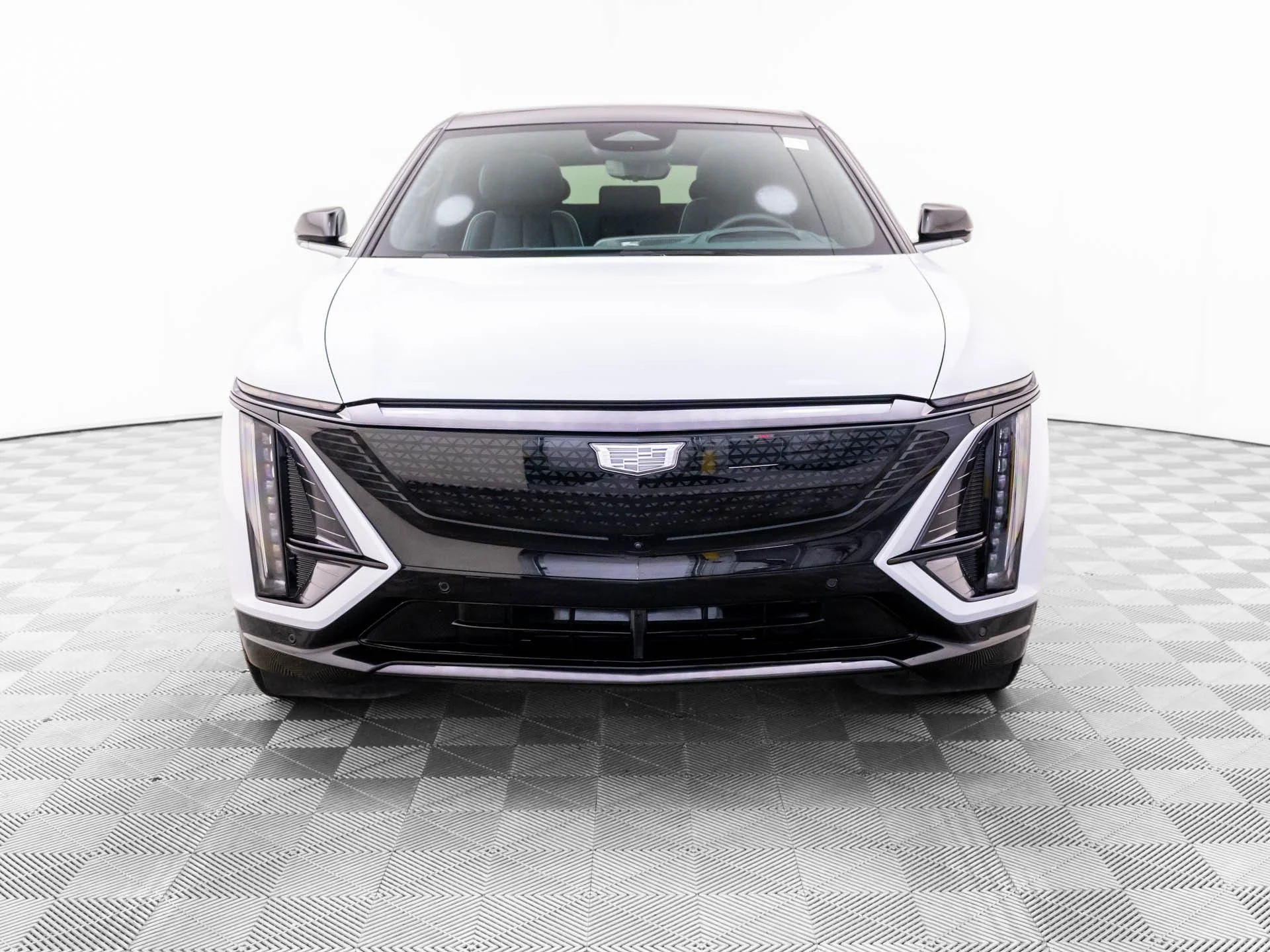 Used 2026 White Cadillac Signature Sport image 9