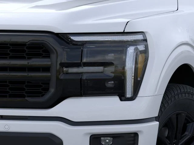 New 2026 Oxford White Ford Lariat image 18