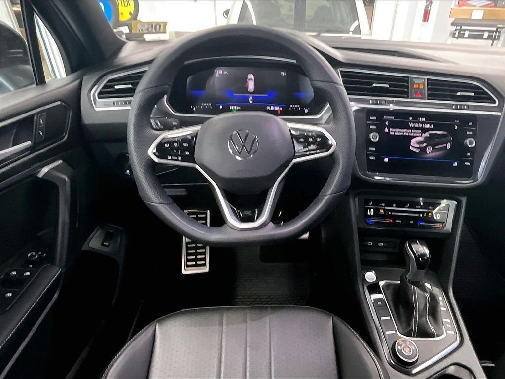 Used 2024 Gray Volkswagen 2.0T SE R-Line Black image 17