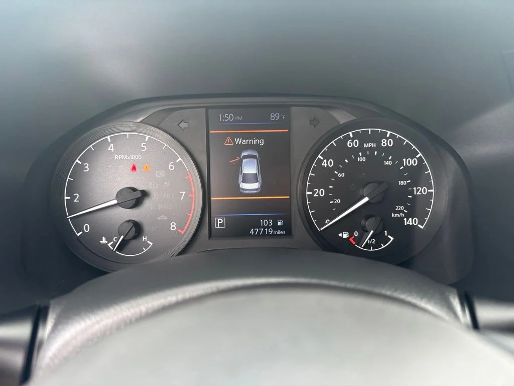 Used 2022 White Nissan 2.5 S image 19