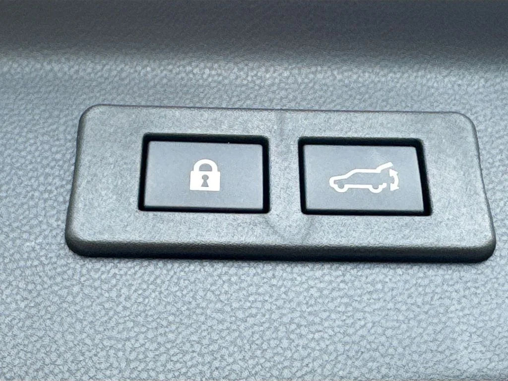 New 2026 ICE SILVER METALLIC Subaru Premium image 34