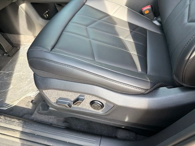 New 2027 Terrain Brown Kia X-Line EX image 14