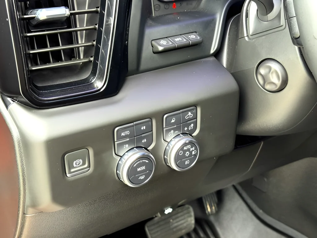 Used 2024 Red GMC AT4 image 18